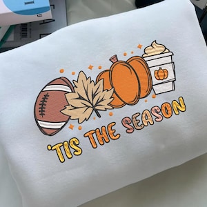 Bestickte Datei Tis The Season Maschinenstickdatei, Thanksgiving Kürbis, Herbst Shirts für Frauen, Instant Download, Dst Pes Jef Exp Vp3