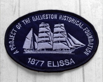 Bluenose 1979 Vintage Souvenir Pin Collector Pin Canadian History Canada 150 Nova Scotia Canadiana Sailing Tall Ships