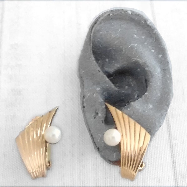 Vintage Germany Fin Earrings, 1/80 18K RGP Clip Ons 1", Simulated Pearl, Rolled Gold Plate, 1950s Jewelry