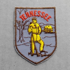 Used Vintage Tennessee Souvenir Patch 2.75", Davy Crockett Collectible, Log Cabin, Volunteer State Travel Knoxville Memphis Nashville