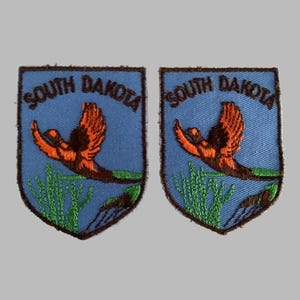 Pair Used Vintage South Dakota Patches 2.6", Ring Necked Pheasant Patch, State Bird Collectible, Mount Rushmore, Sioux Falls Souvenir