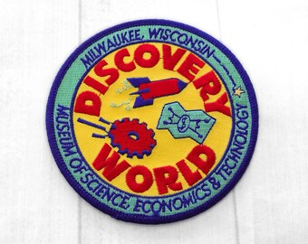 Vintage Vintage Discovery World Patch 4", Museum of Science Economics Technology, Milwaukee Wisconsin Souvenir, Tourist Travel Collectible