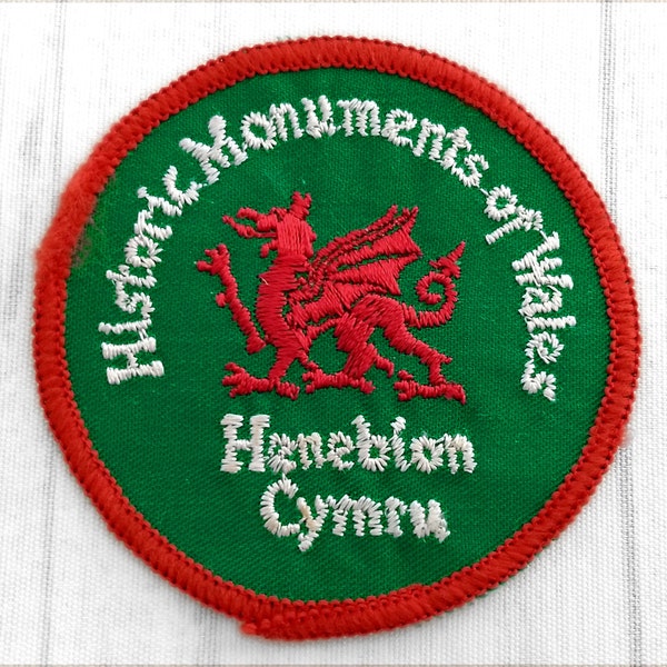 Shabby Used Vintage Historic Monuments of Wales Patch 3", Henebion Cymru Welsh Red Dragon, Travel Souvenir, Y Ddraig Goch Collectible
