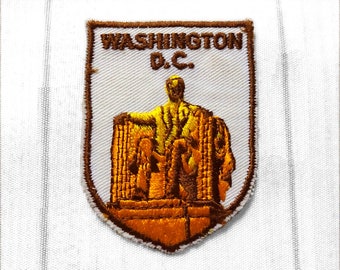 Used Vintage Lincoln Memorial Patch 2.75", Washington DC Travel Souvenir, Founding Fathers Presidential Collectible, District of Columbia