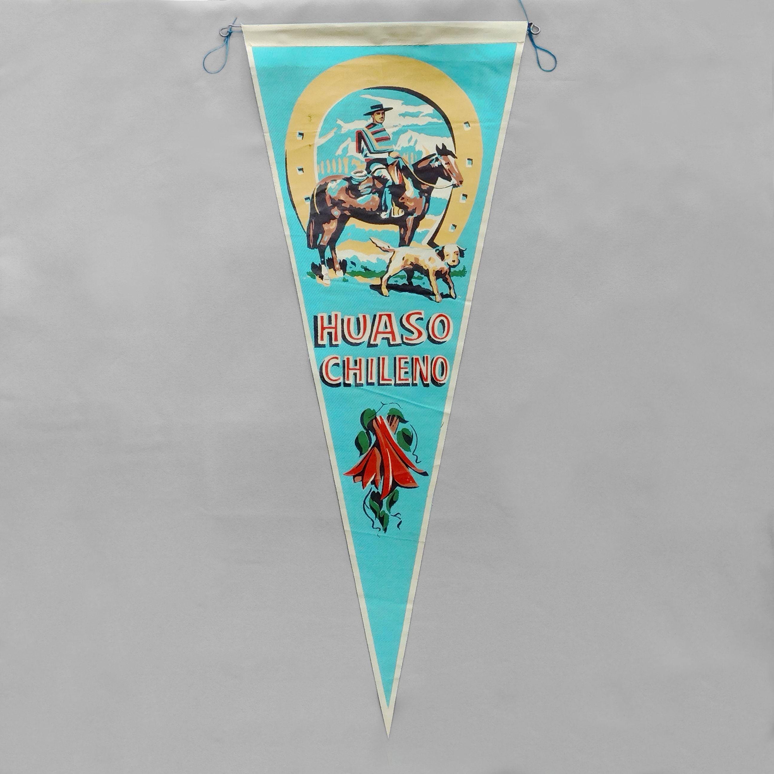 Shabby Vintage Chile Pennant 18.4", Huaso Chileno, South America Travel Flag, Santiago Souvenir, Chilean Cowboy, Bellfower Wall Hanging