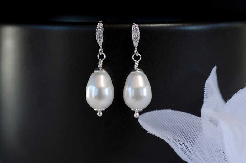 Boucles doreilles mariées, blanc/ivoire poire forme Swarovski unique perle boucles doreilles, perles de mariage boucles doreilles, bijoux en perles de mariage image 1