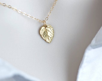 Tiny Gold Leaf Necklace, 24K Gold Vermeil Leaf Necklace, Petite Leaf Necklace, Modern Minimalist Everyday Wear Necklace