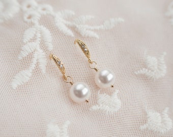 Bridal Pearl Earrings ,White/Ivory Swarovski Single Pearl Earrings, Gold Pearl Wedding Earrings, Small Pearl Earrings, Pearl Jewelry