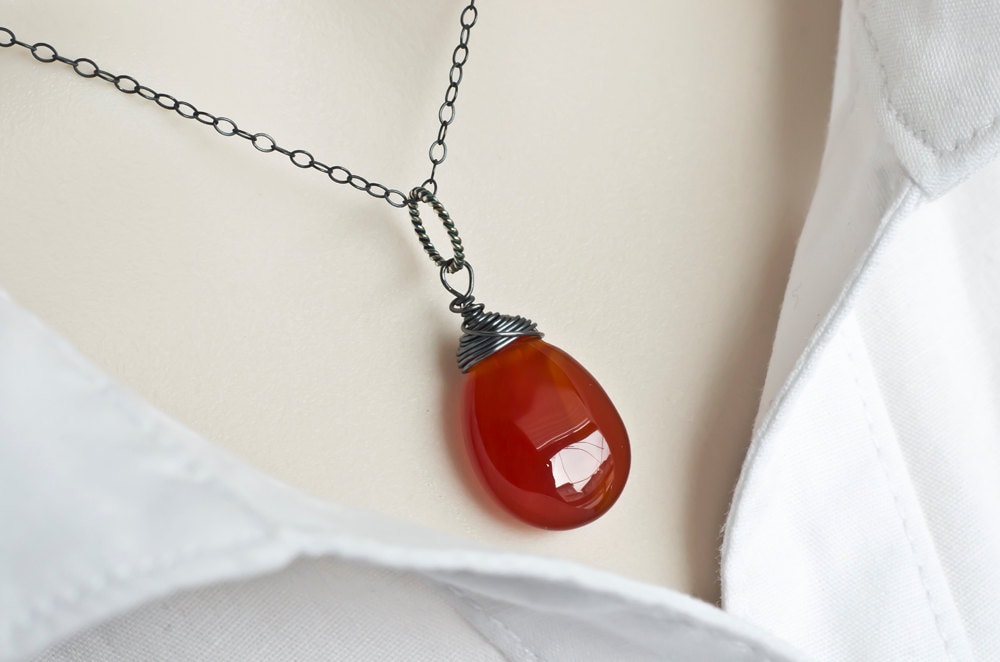 [COLD FRAME] / ☆ ETERNAL SILVER JADE RED THREAD NECKLACE ETERNAL SILVER JADE BLACK THREAD NECKLACE