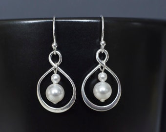 Sterling Silber unendlich Ohrringe, Sterling Silber Infinity-Perlen-Ohrringe, Brautjungferngeschenk