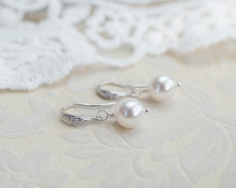 Bridal Pearl Earrings ,White/Ivory Swarovski Single Pearl Earrings, Pearl Wedding Earrings, Small Pearl Earrings, Pearl Jewelry