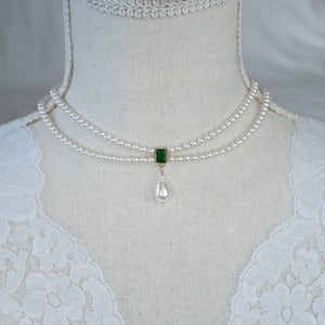 Vintage, Romantic Style Emerald Necklace, Wedding Pearl and Emerald CZ Bridal Choker, Emerald CZ Multi Row Vintage Swarovski Pearl Necklace
