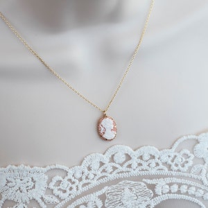 Cameo Necklace, Bridal Vintage Style Cameo Necklace, Resin Cameo Necklace, Bridal Necklace, Vintage Wedding Necklace, Shabby Chic Jewelry image 3