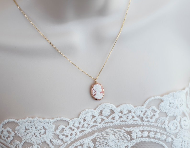 Cameo Necklace, Bridal Vintage Style Cameo Necklace, Resin Cameo Necklace, Bridal Necklace, Vintage Wedding Necklace, Shabby Chic Jewelry image 3