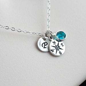 Collar inicial del encanto de la brújula, collar inicial de la piedra de nacimiento, encanto de la brújula, collar de piedra de nacimiento, regalo personalizado, regalo de la abuela de la madre