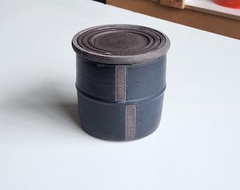 8 oz French Butter Crock: Stoneware Butter Keeper