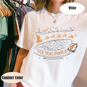 Sudadera navideña Fly You Fools, regalo de Navidad con trineo de Papá Noel y renos imagen 5