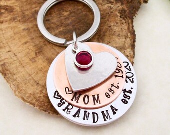 Personalized Hand Stamped Keychain, New grandma gift, Pregnancy Announcement, First Mothers Day Gift New Grandmother Mother"s Day Necklace