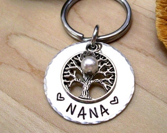 Nana Keychain, Family Tree Nana Gift, Christmas Gift for Nana, Nana Keychain, Name of Grandkids, Personalized for Grandma