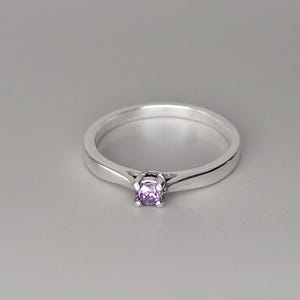 Purple CZ Sterling Silver Solitaire Ring - Size M