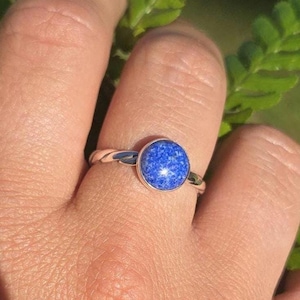 Lapis Lazuli-ring: Tvinnat sterlingsilverarmband, handgjort, storlek S