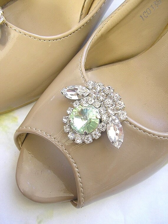 Items similar to Mint green wedding Shoe Clips, bridal Shoe Clips