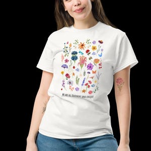 Tシャツ レディース ギフト レトロデザイン 花 花の草原 ベストセラー モットー 多様性 DroBros