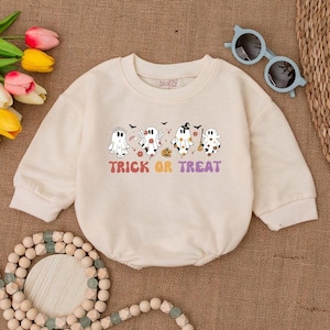 Trick or Treat Baby Romper, Halloween Baby Shower Gift, Halloween Ghost Bodysuit, Fall Baby Clothes, Bubble Romper, Retro Ghost