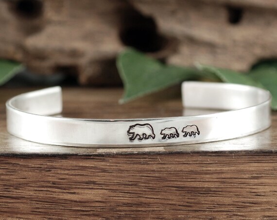 Mama Bear Cuff Bracelet, Mothers Bracelet, Personalized Cuff, Mama Bear Jewelry, Gift for Mom, Mothers Day Gift, New Mom Bracelet