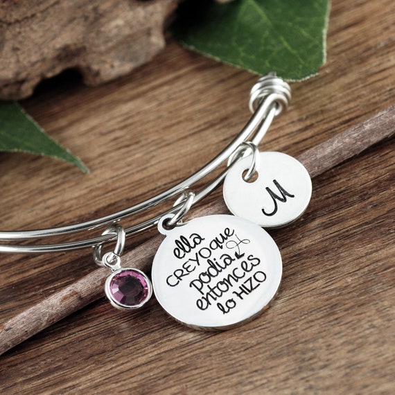 She believed she Could so she Did, Spanish Version, Spanish Phrase, Graduation Bracelet, Inspirational Gift, College Graduation Gift