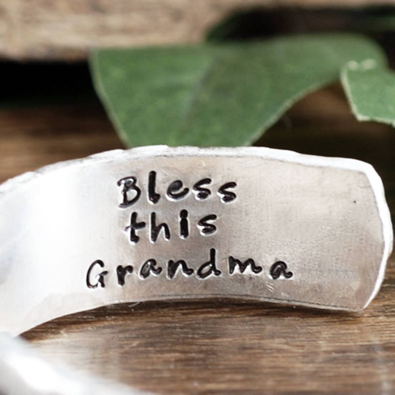 Personalized Grandma Bracelet, Grandmother Cuff Bracelet, Grandchildren's Names, Mothers Day Gift, Gift for Grandma,Christmas Gift for Her image 3