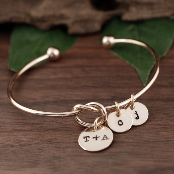 Mothers Bracelet, Initial Jewelry, Gold Knot Bracelet, Kids Initials Jewelry, Anniversary Gift for Her, Mother's Day Gift, Jewelry for Mom