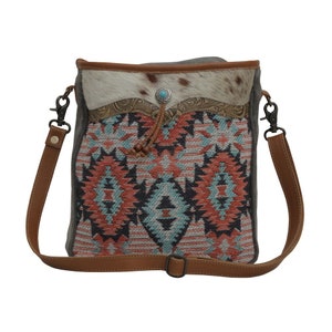 Myra Bag El Salva Shoulder Bag