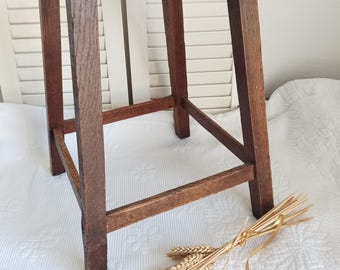 Taburete trípode antiguo de granja, pequeño asiento rústico de madera, mesa centro decorativa de Francia, silla antigua de madera torneada