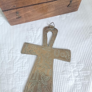 Vintage brass Ankh cross, croix de vie égypte laiton, Egyptian wall decor, hieroglyph talisman, ancient Egypt decor, pagan protection