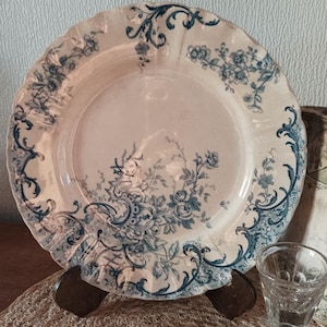 Sarreguemines ironstone plate, Sarreguemines favorite blue, old blue ironstone, vintage flower plate, French antique decor