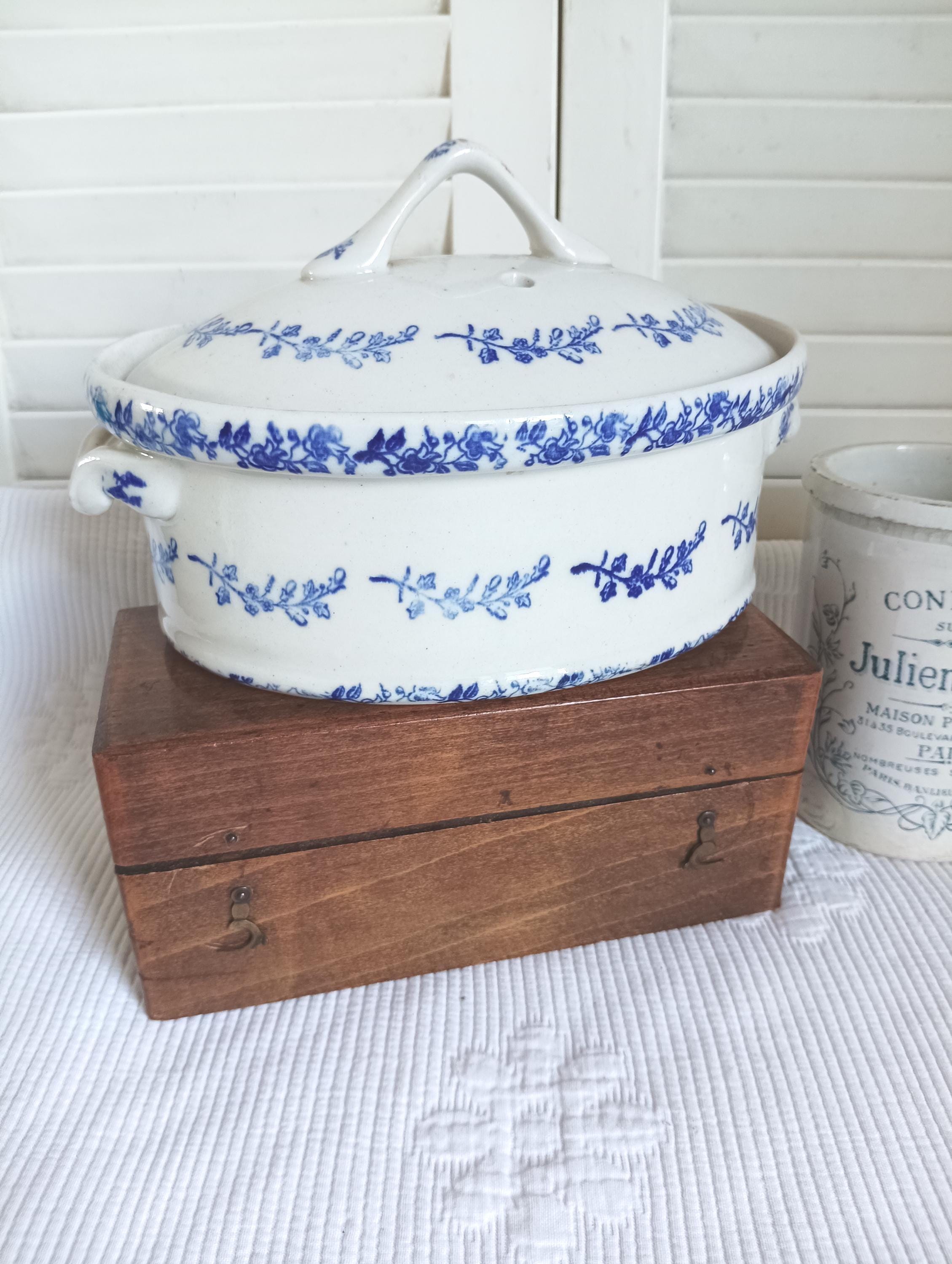 Saint Uze Pitchers - Etsy