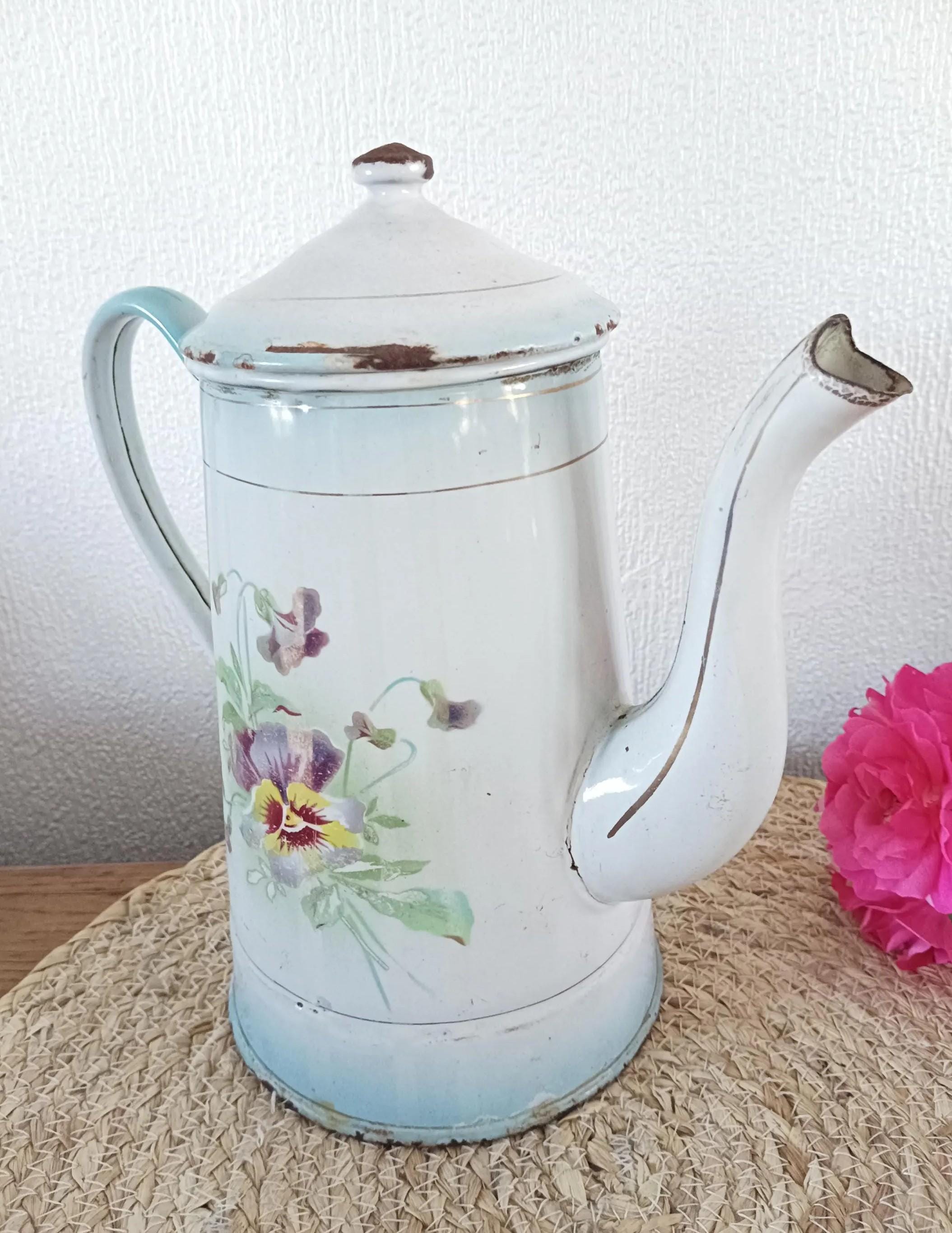 青い花柄のホーローコーヒーポット - アンティークホーローコーヒー