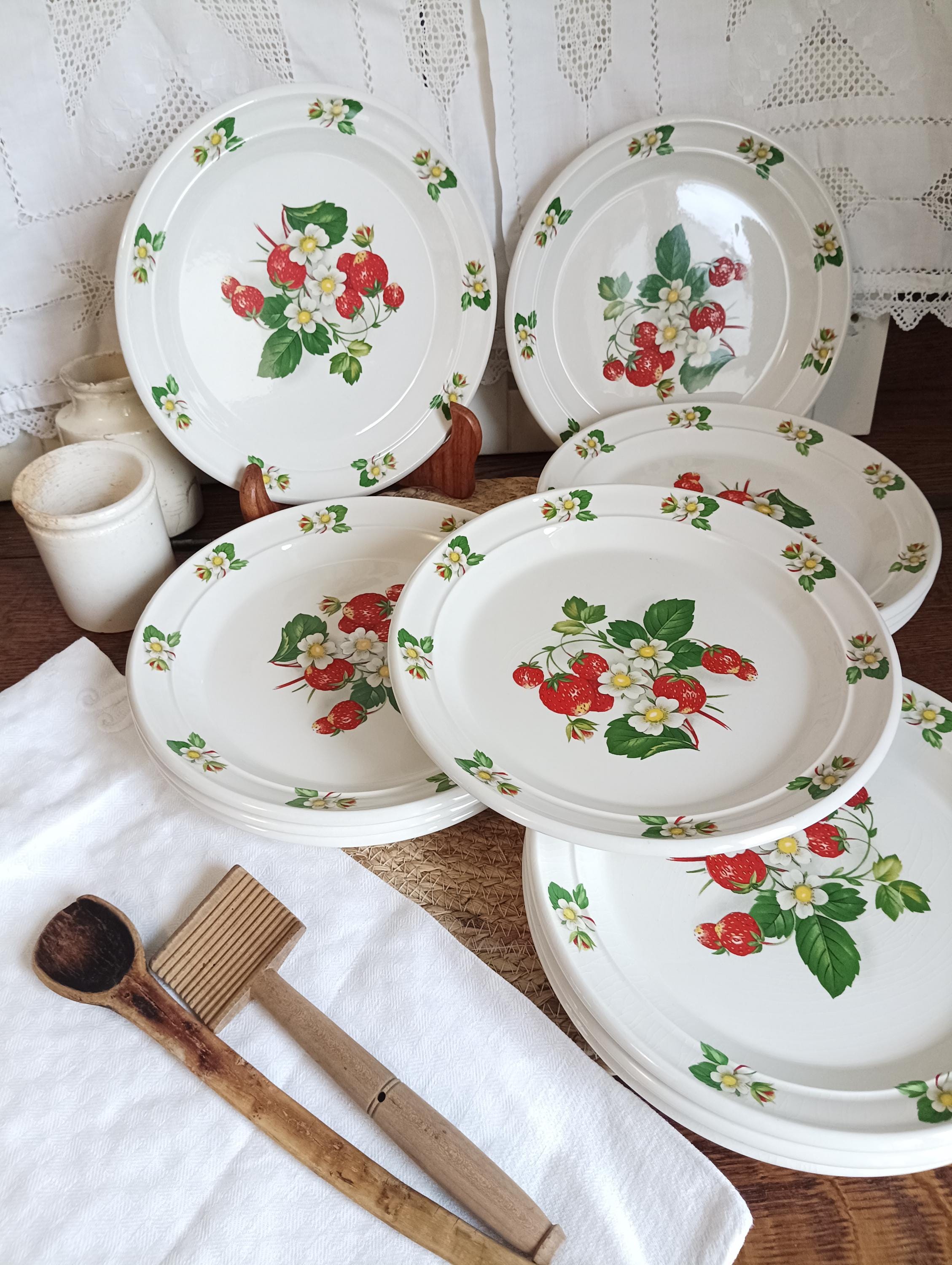 Assiette avec fruits en relief - France
