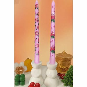 手描きのピンクのバラと花柄のテーパーキャンドル – 装飾キャンドル2個セット