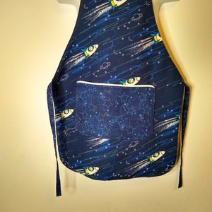 Child&#39;s Spaceship Apron, outer space, planets and stars, flying in the sky, boys blue apron, toddler coverup ,baking ,cooking with mom