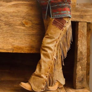 Women&#39;s 100 % Real Suede Leather Western Style Buckskin Chap Fringes, Leather Pant, Leather Chap, Riding Chaps, Rodeo Chap, Western Outfit