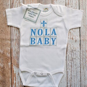 Body, robe, bavoir, couverture ou casquette baby street NOLA