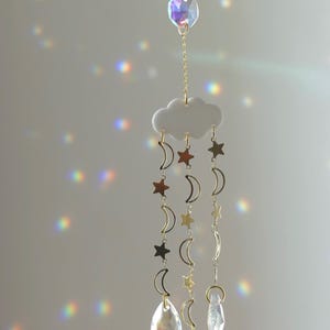 Atrapasol de nube, atrapasol, celestial, decoración boho, arcoíris, prisma, luna, estrella, atrapaluz, cristal colgante