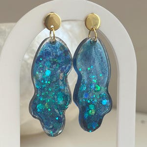 colorful earring, glittery jewelry, trendy, women&#39;s gift, handmade jewelry, stainless steel drop earring, polymer