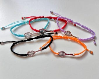 Pulsera Raqueta de Tenis Personalizada - Regalo para Tenistas, Amigas del Club o Detalle de Torneo - Joyería Deportiva Ajustable