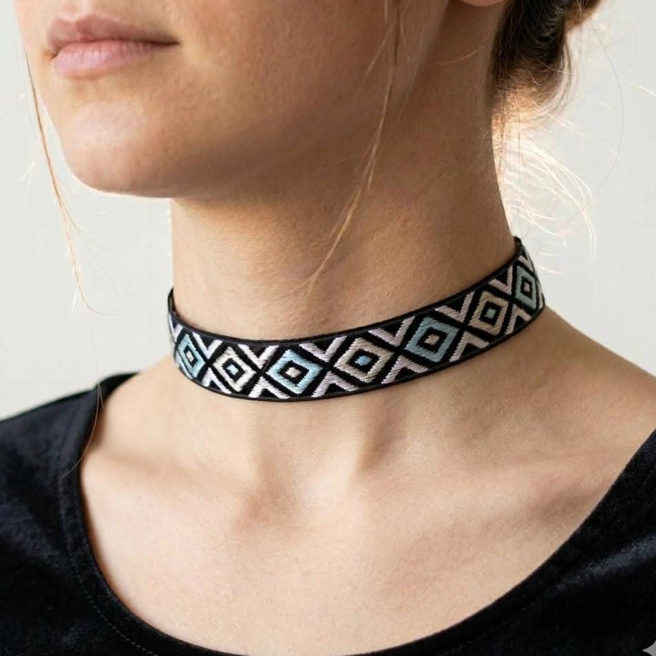 Gargantillas chokers étnicos mujer