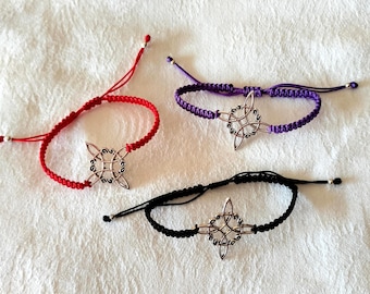 Pulsera Nudo de Bruja en Macramé, Amuleto de Protección Personalizable, Pulsera de Hilo en 31 Colores, Joyería Esotérica Hecha a Mano