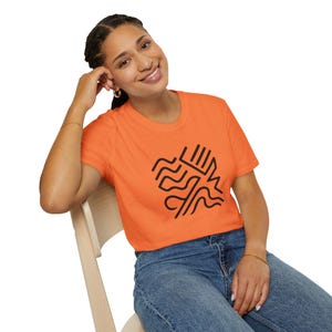 Abstract Waves Unisex Softstyle T-Shirt, Casual Tee, Minimalist Shirt, Gift for Art Lovers, Summer Fashion
