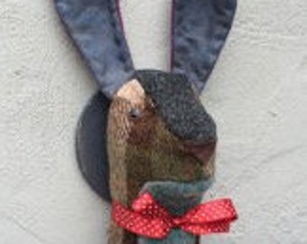 RaBBIT~HaRE TROPHY HeAD~Jan Horrox 7" animal trophy head~simply made cloth art doll MaILED HaRD CoPY patrn whimsical cloth art doll pattern